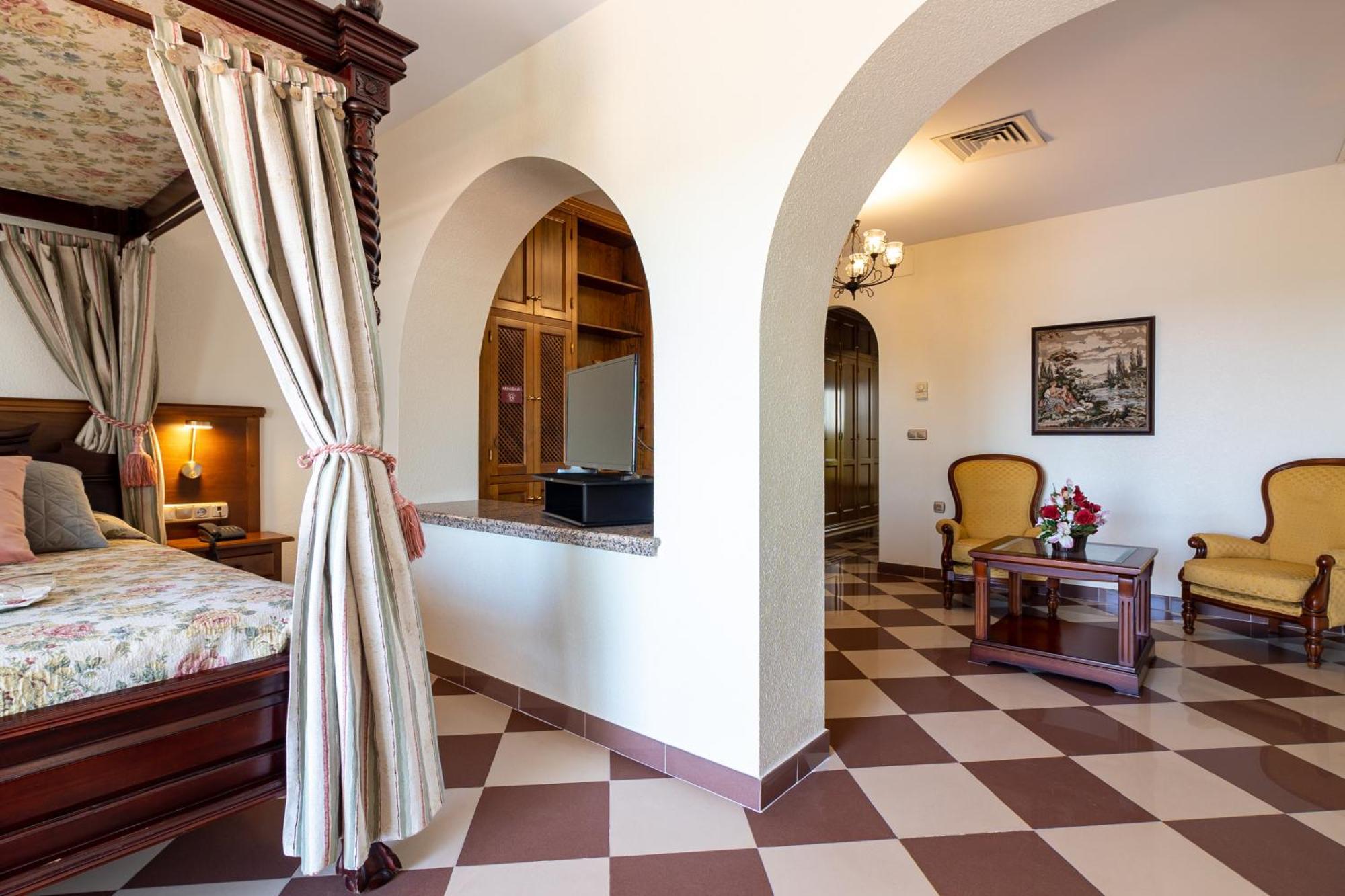 Hotel Avenida Tropical By Bossh! Hotels Salobrena Exterior photo
