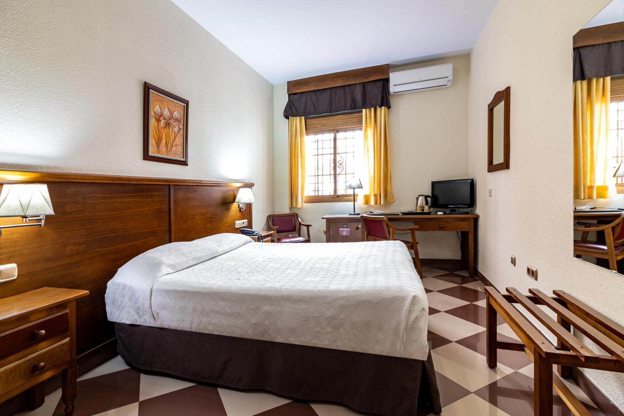 Hotel Avenida Tropical By Bossh! Hotels Salobrena Exterior photo