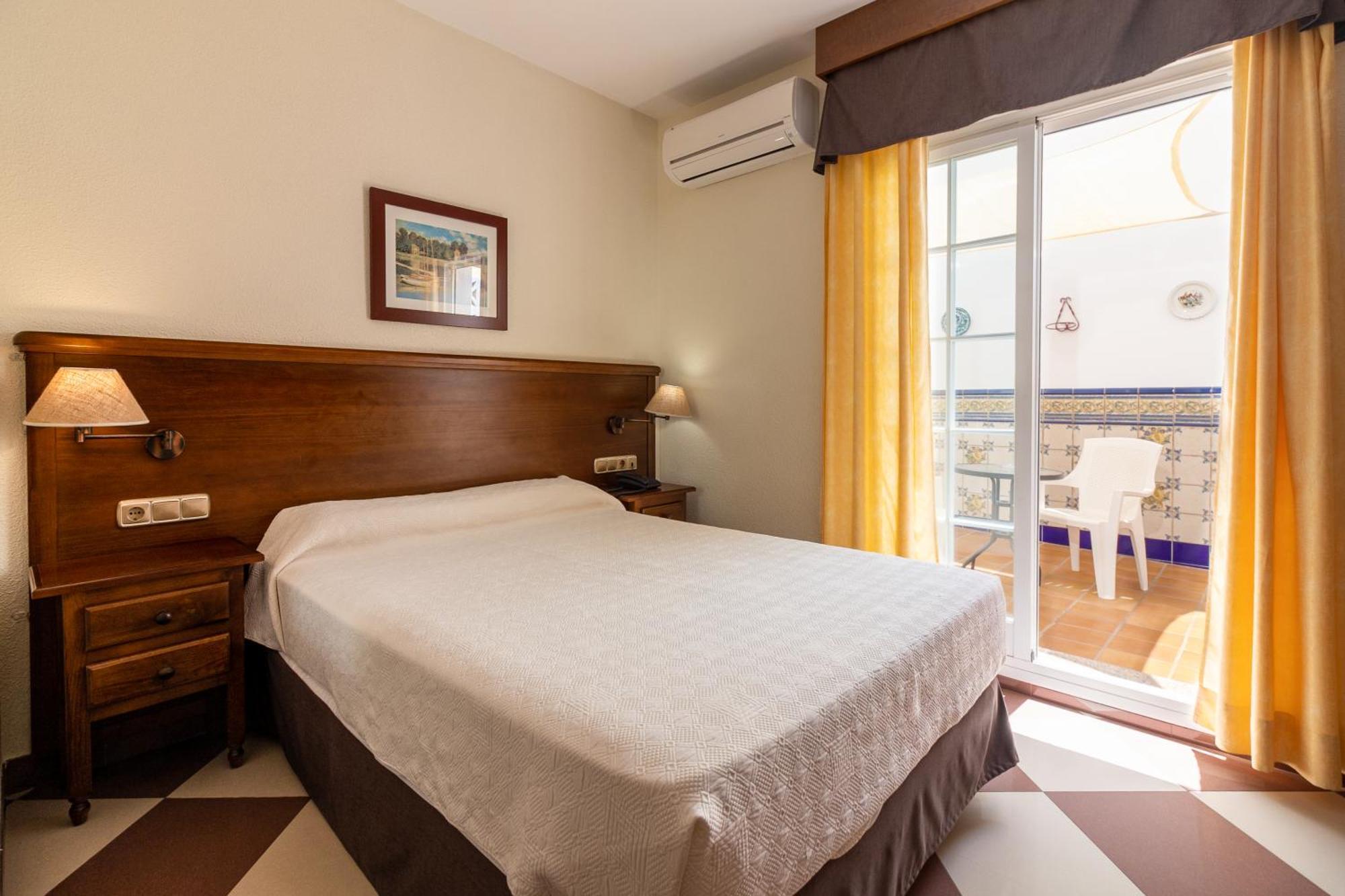 Hotel Avenida Tropical By Bossh! Hotels Salobrena Exterior photo